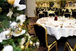 Treat your team to a Festive Meeting this Christmas