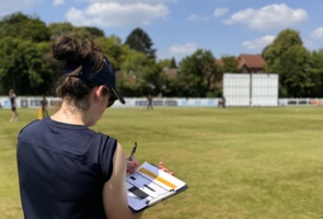 Warwickshire launch female only umpire course